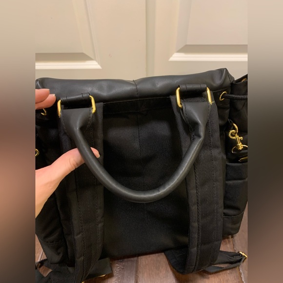 Skip Hop Chelsea Downtown Chic Diaper Bag in color black, great condition! - Picture 8 of 10